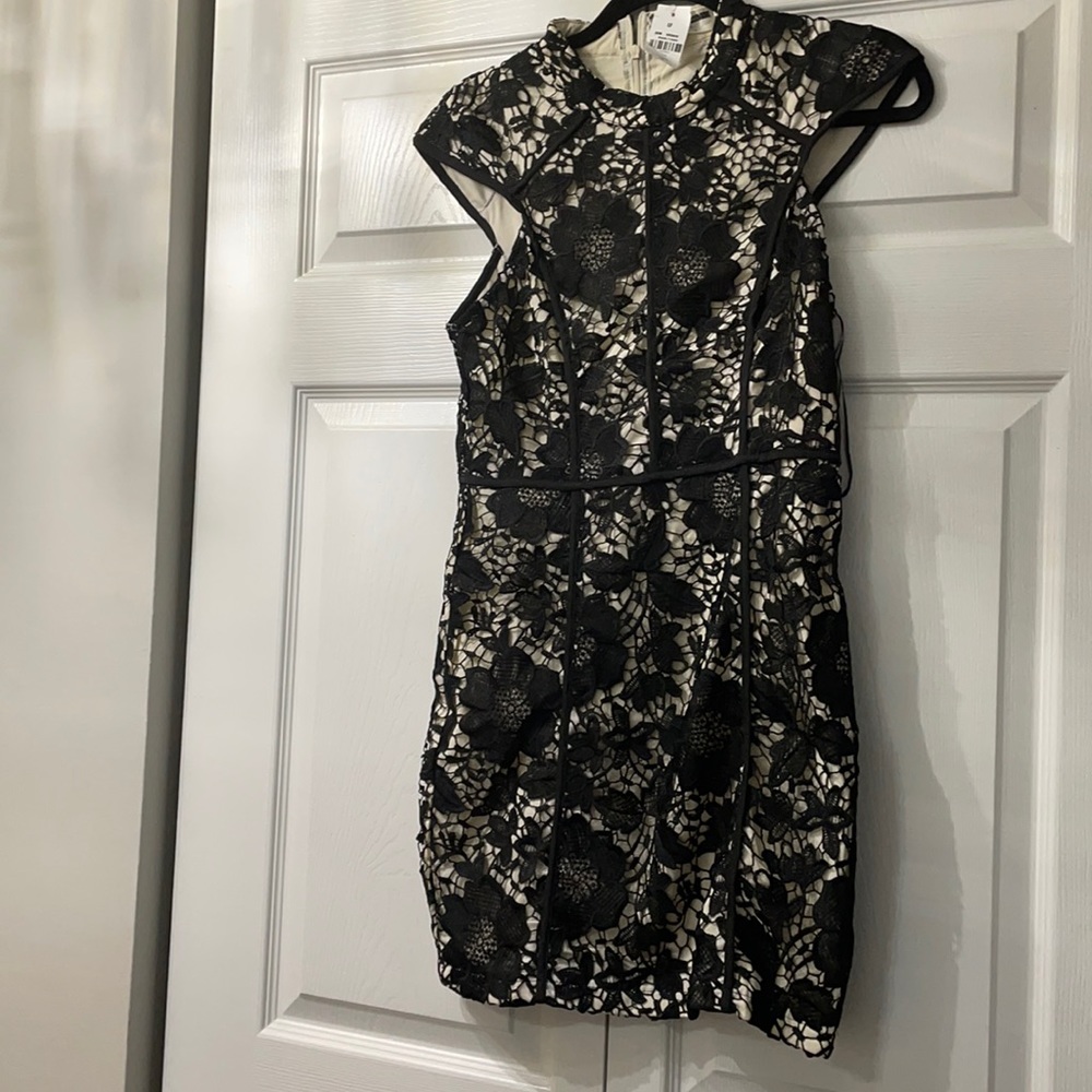 New with tags! Mika & Gala Dress! Perfect for a spring wedding guest dress!